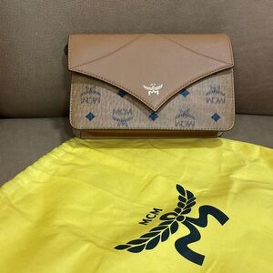 MCM Diamond Mini Visetos Crossbody | Cognac